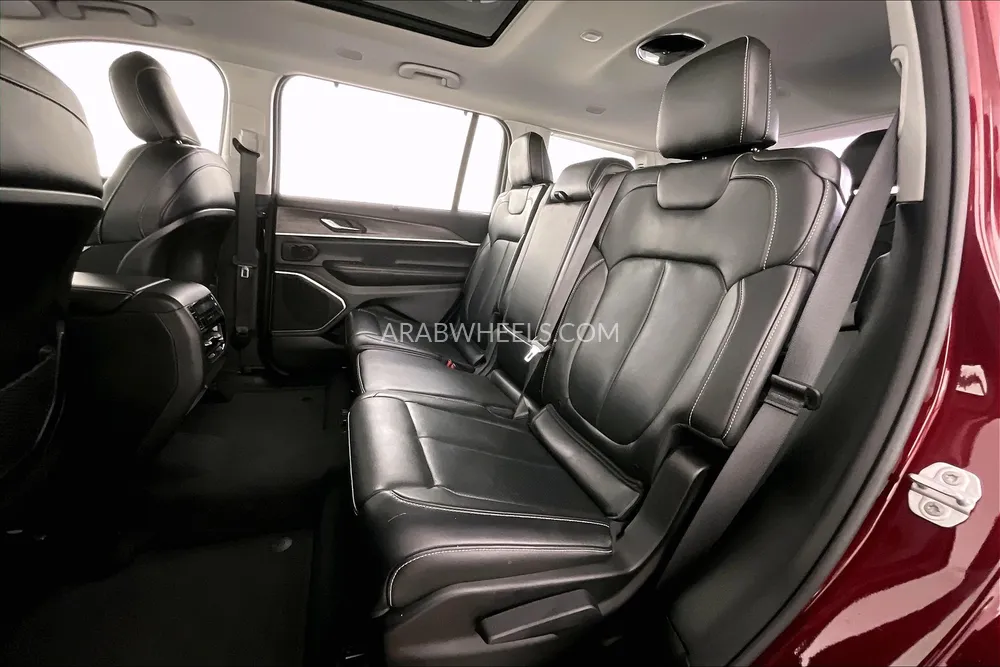 Jeep Cherokee 2022 for Sale in Sharjah Image-14