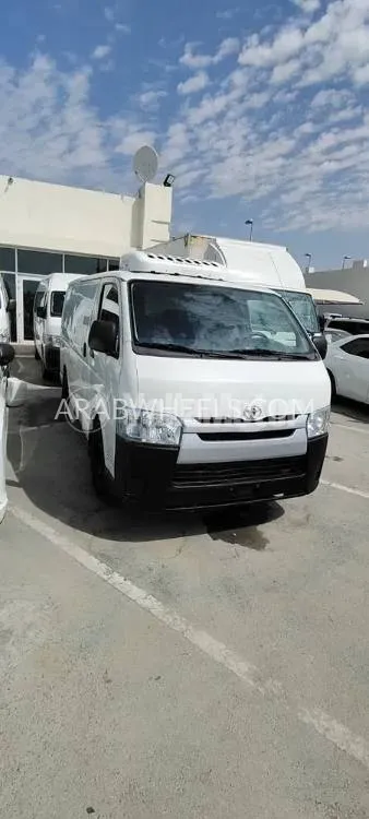 تويوتا هايس 2014 for Sale in الشارقة Image-5