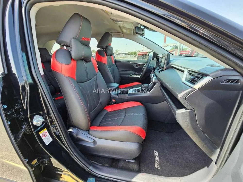 Toyota Rav4 2019 for Sale in Dubai Image-5