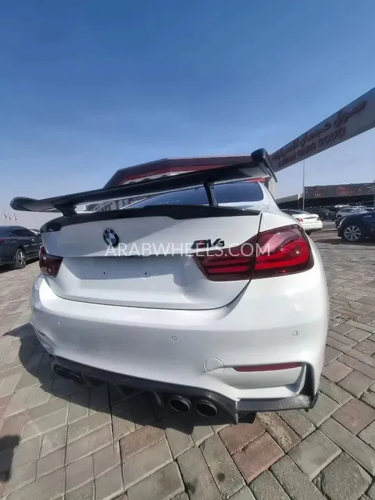 بي إم دبليو الفئة الرابعة 2018 for Sale in عجمان Image-9