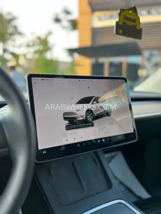 Tesla Model Y 2022 for Sale in Ajman Image-4