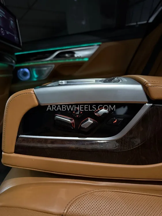 BMW 7 series 2016 for Sale in Abu Dhabi Image-8