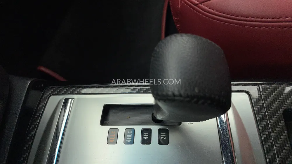 Mitsubishi Pajero 2020 for Sale in Dubai Image-33