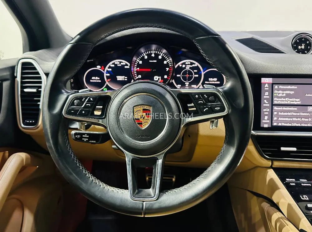 بورشه كايمان 2019 for Sale in دبي Image-16