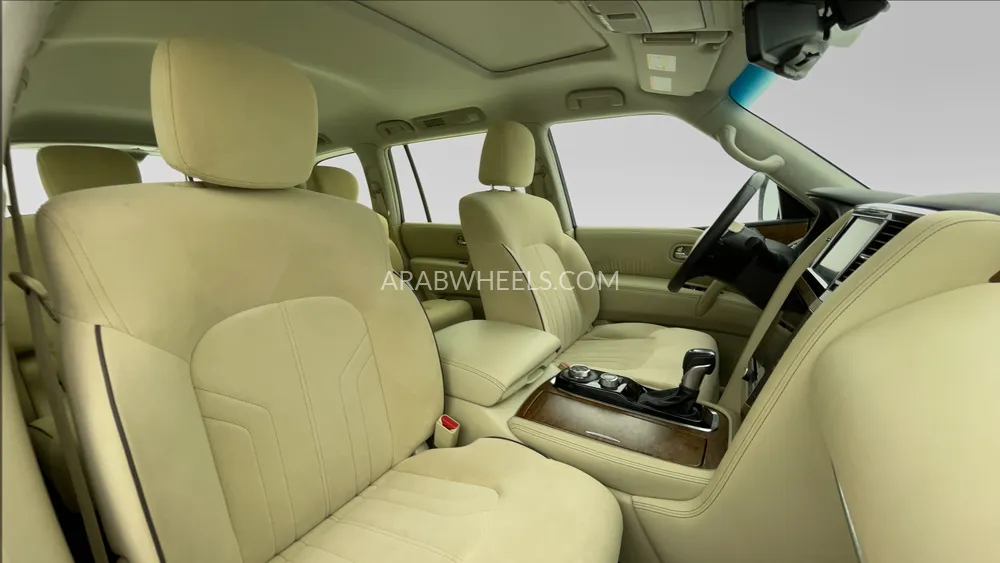Nissan Patrol 2021 for Sale in Dubai Image-26