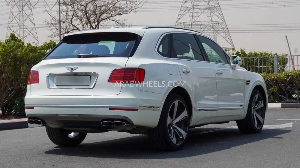 Bentley Bentayga 2018 for Sale in Dubai Image-18
