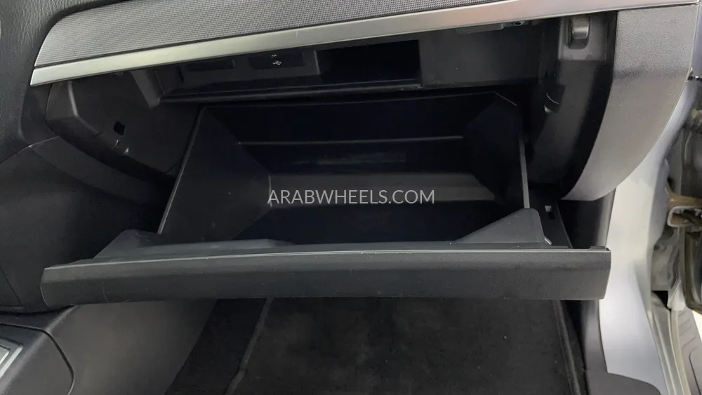 Mitsubishi Pajero 2016 for Sale in Dubai Image-29