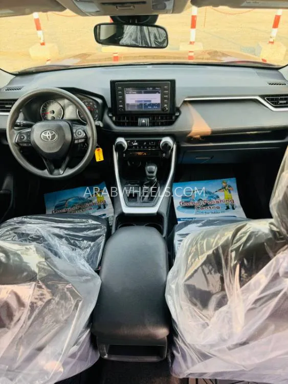 تويوتا راف 4 2019 for Sale in الشارقة Image-6