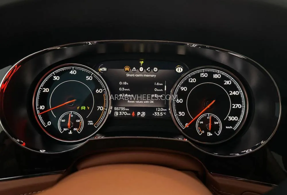 Bentley Bentayga 2018 for Sale in Dubai Image-13