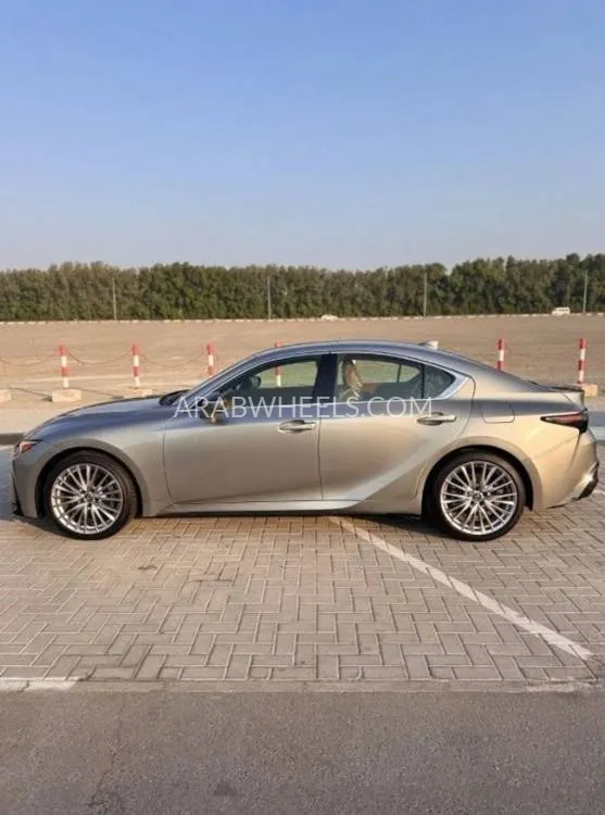 Lexus IS 2023 for Sale in Sharjah Image-5