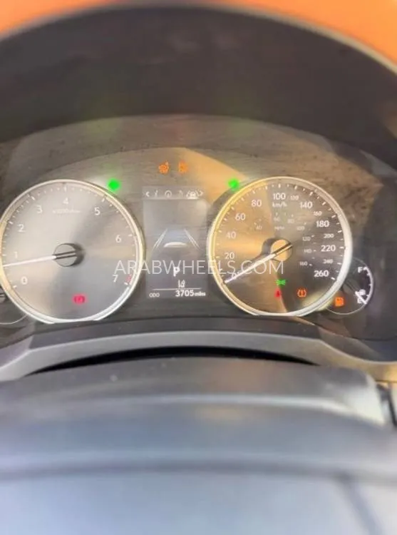 Lexus IS 2023 for Sale in Sharjah Image-7