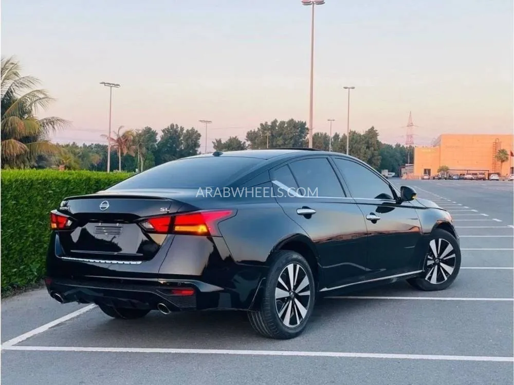 Nissan Altima 2019 for Sale in Sharjah Image-12