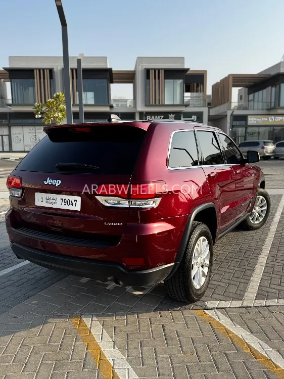 Jeep Grand Cherokee 2022 for Sale in Ajman Image-2