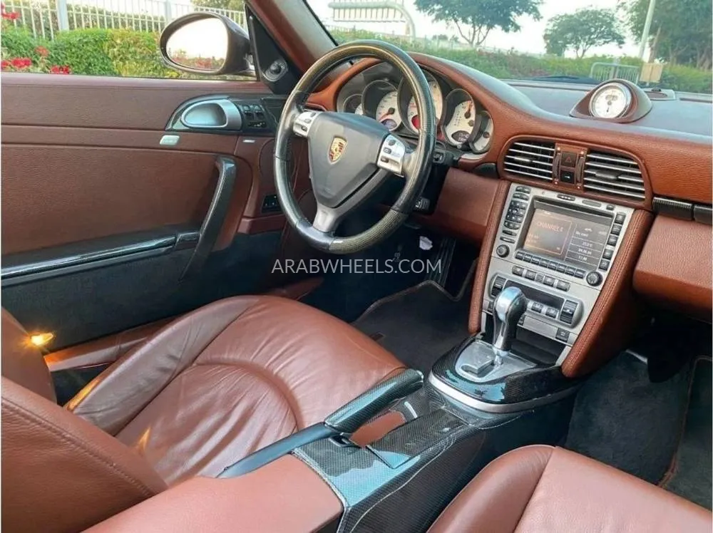 بورشه 911 2008 for Sale in دبي Image-10