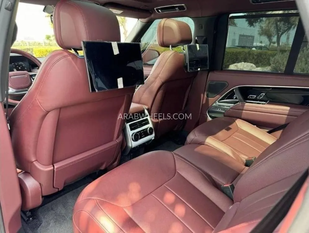 Land Rover Range Rover 2023 for Sale in Dubai Image-12
