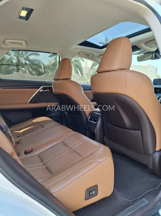 Lexus RX 2016 for Sale in Sharjah Image-10