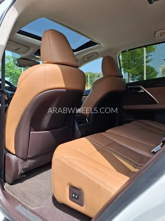 Lexus RX 2016 for Sale in Sharjah Image-8