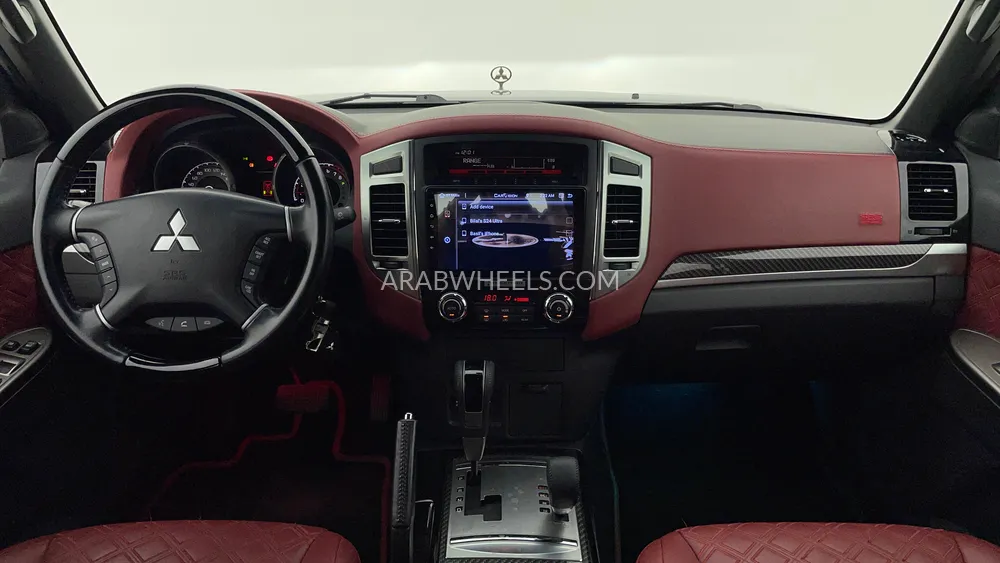 Mitsubishi Pajero 2020 for Sale in Dubai Image-12