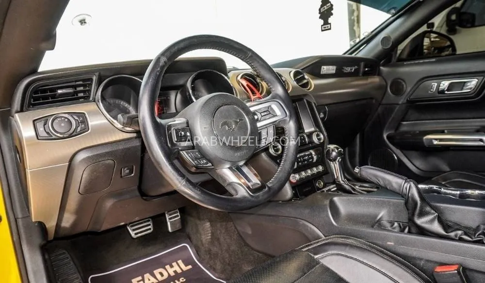 Ford Mustang 2015 for Sale in Sharjah Image-7