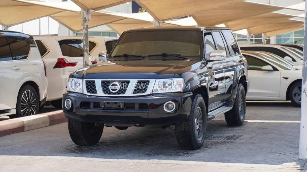 Nissan Patrol 2019 for Sale in Sharjah Image-3