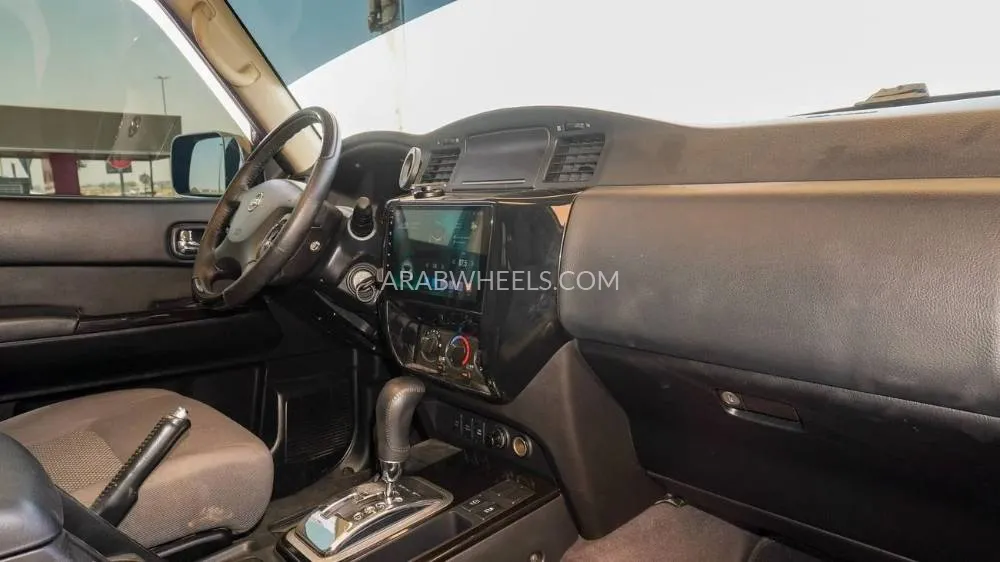 Nissan Patrol 2019 for Sale in Sharjah Image-13