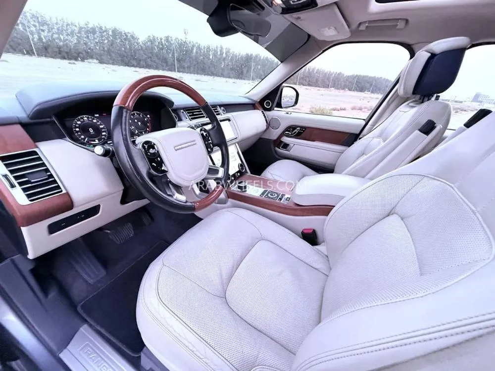 Land Rover Range Rover 2019 for Sale in Ajman Image-5