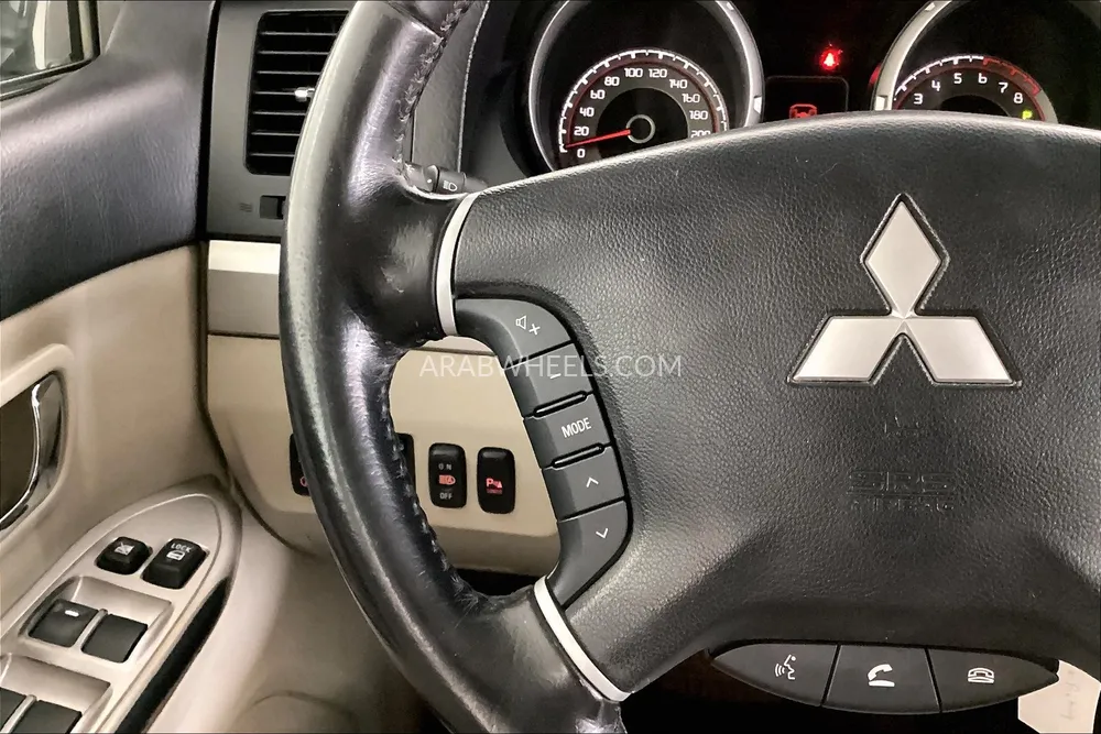 Mitsubishi Pajero 2020 for Sale in Dubai Image-22