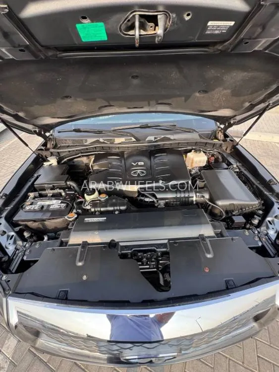 Infiniti QX80 2018 for Sale in Sharjah Image-2