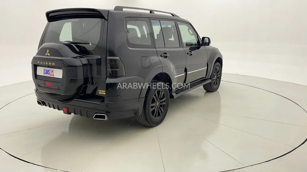 Mitsubishi Pajero 2020 for Sale in Dubai Image-3