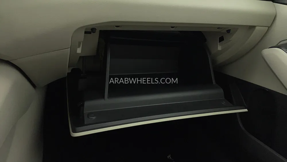 Nissan Altima 2020 for Sale in Dubai Image-30