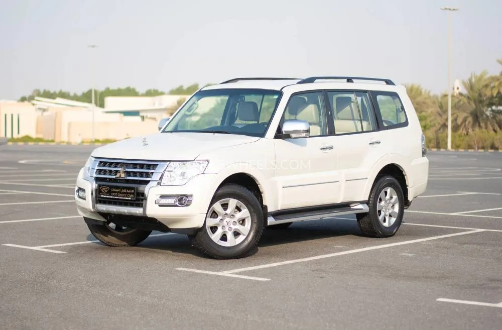 Mitsubishi Pajero 2019 for Sale in Sharjah Image-4