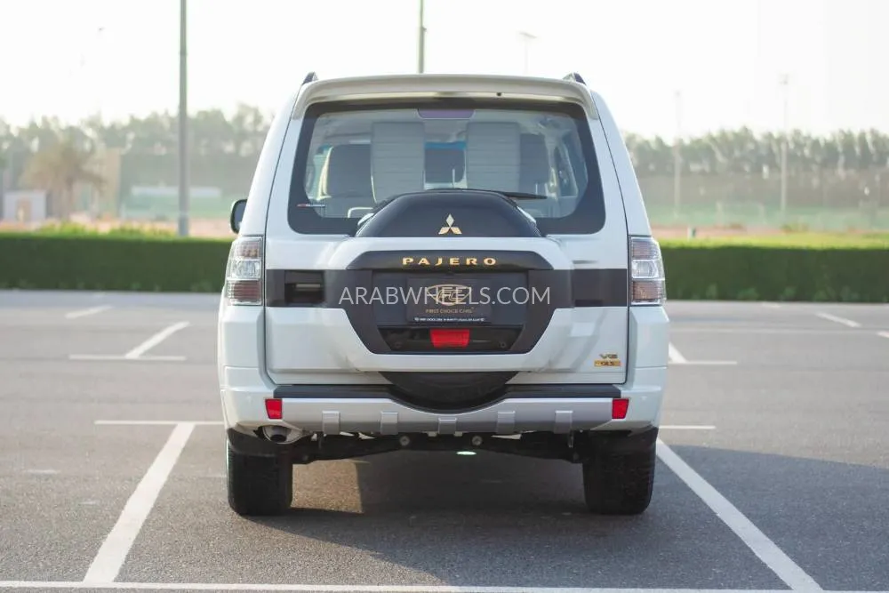 Mitsubishi Pajero 2019 for Sale in Sharjah Image-18