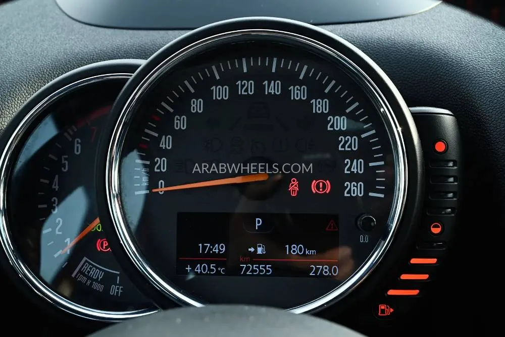 Mini Countryman 2017 for Sale in Sharjah Image-10