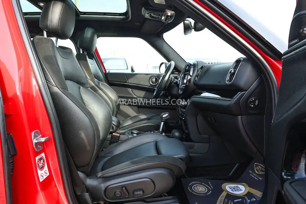 Mini Countryman 2017 for Sale in Sharjah Image-14
