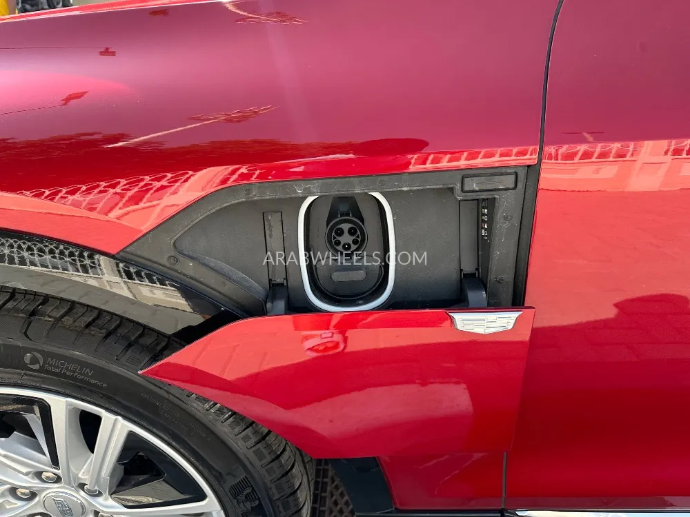 Cadillac LYRIQ 2024 for Sale in Dubai Image-14