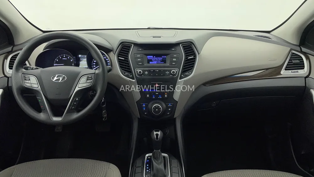 Hyundai Santa Fe 2018 for Sale in Dubai Image-12