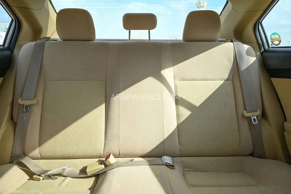 تويوتا يارس 2017 for Sale in الشارقة Image-16