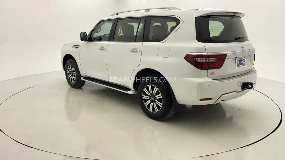 Nissan Patrol 2021 for Sale in Dubai Image-5