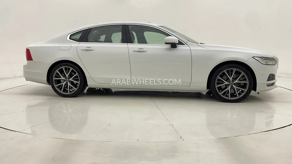 فولفو إس 90 2017 for Sale in دبي Image-2