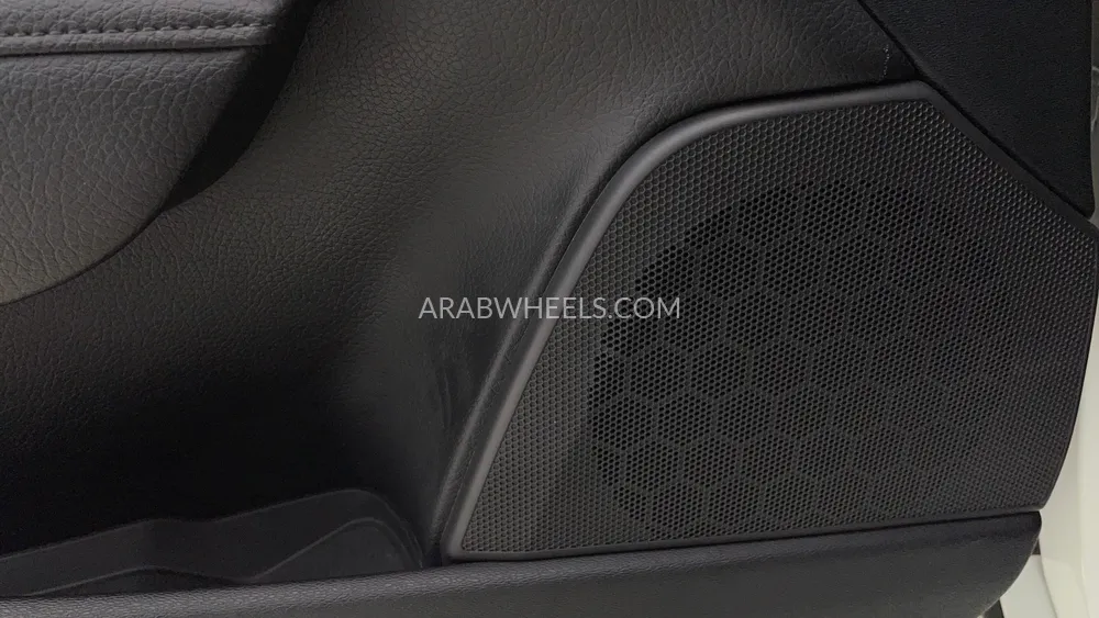 فولفو إس 90 2017 for Sale in دبي Image-25