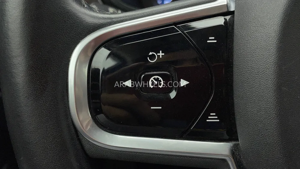 فولفو إس 90 2017 for Sale in دبي Image-48