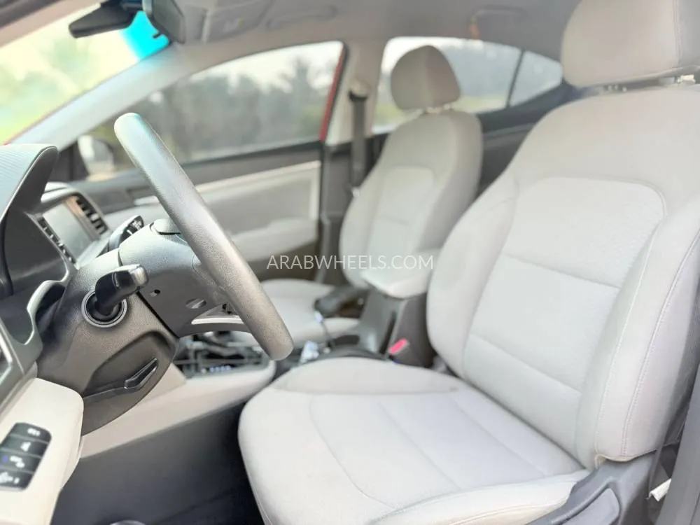 Hyundai Elantra 2020 for Sale in Dubai Image-5