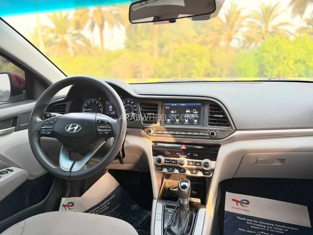 Hyundai Elantra 2020 for Sale in Dubai Image-9