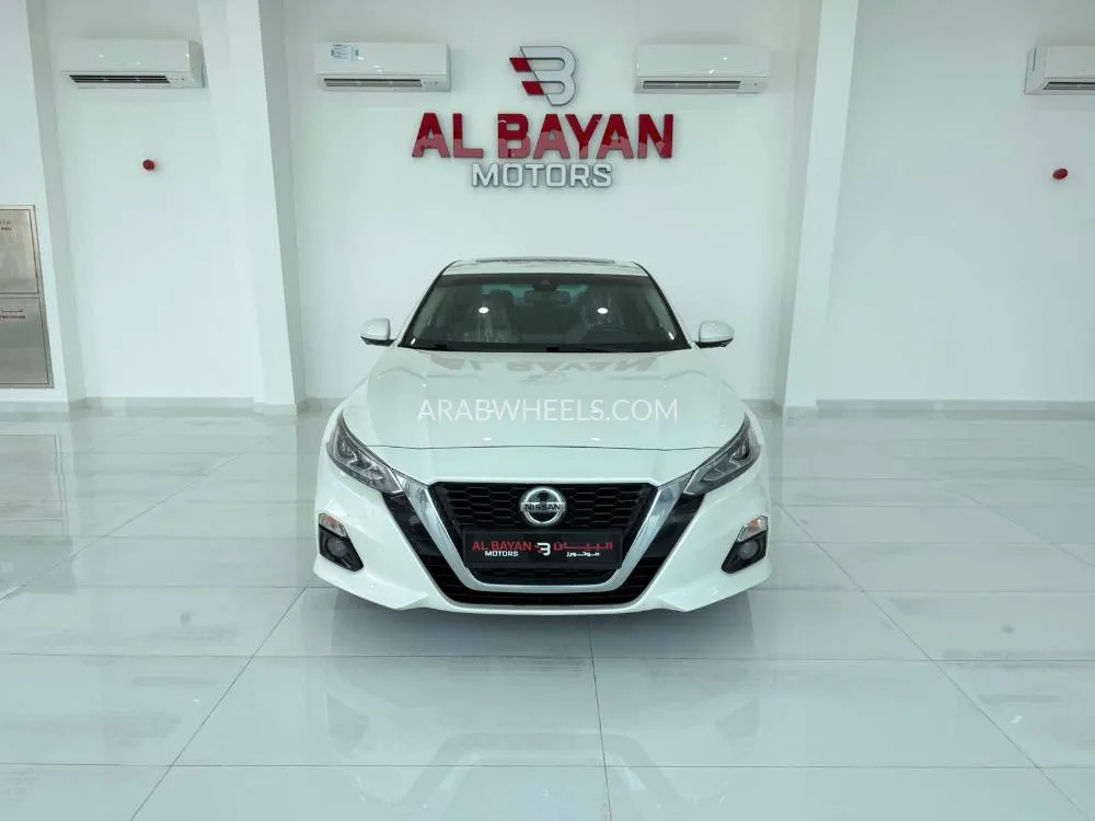Nissan Altima 2020 for Sale in Abu Dhabi Image-2