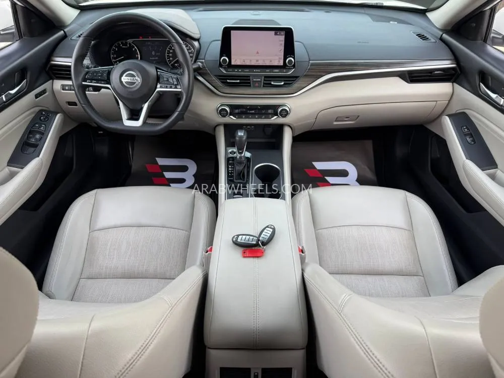 Nissan Altima 2020 for Sale in Abu Dhabi Image-6