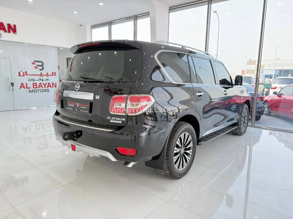 Nissan Patrol 2018 for Sale in Abu Dhabi Image-11