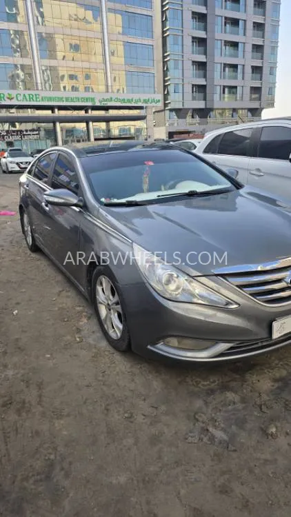Hyundai Sonata 2013 for Sale in Abu Dhabi Image-4