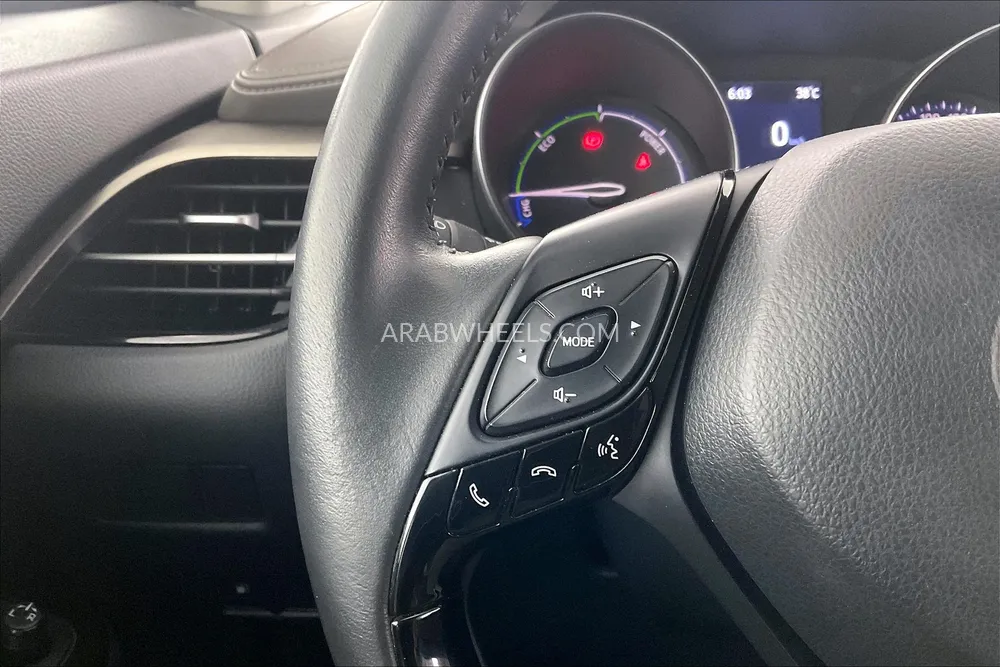 Toyota C-HR 2023 for Sale in Dubai Image-23