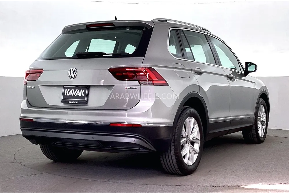 Volkswagen Tiguan 2020 for Sale in Sharjah Image-6