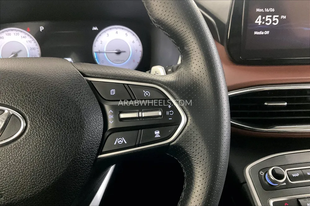 Hyundai Santa Fe 2022 for Sale in Sharjah Image-22